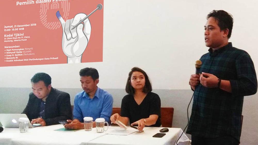 Bagaimana Teknologi Memanipulasi Pemilih dan Mengancam Demokrasi?