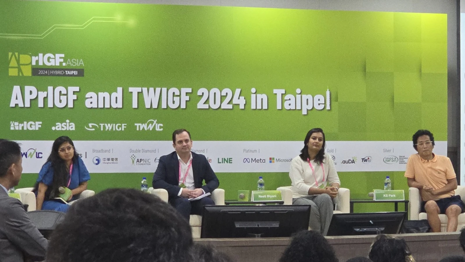 DRAPAC dan APrIGF 2024: Memetakan Tantangan Terkini Hak Digital di Asia-Pasifik