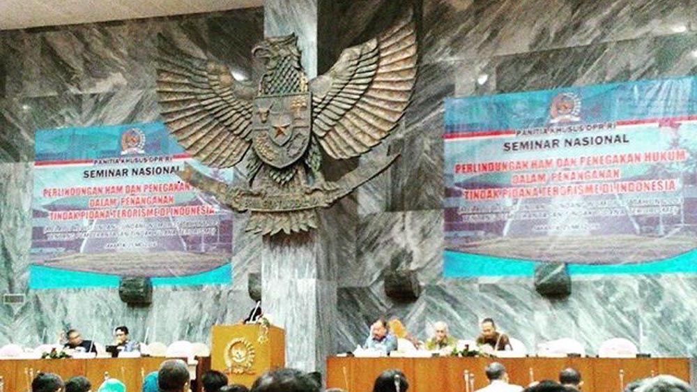 Revisi UU Pemberantasan Tindak Pidana Terorisme: Perimbangan antara Keamanan Nasional dan Perlindungan HAM