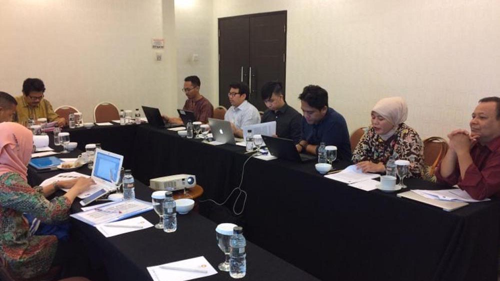 Discussion on Research Design: Does decentralization have influence to human rights improvement?