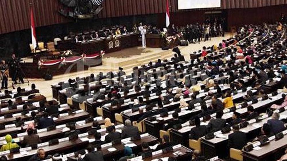 Rakyat Indonesia mendesak DPR RI menghentikan fungsi legislasi, fokus laksanakan fungsi anggaran dan pengawasan!