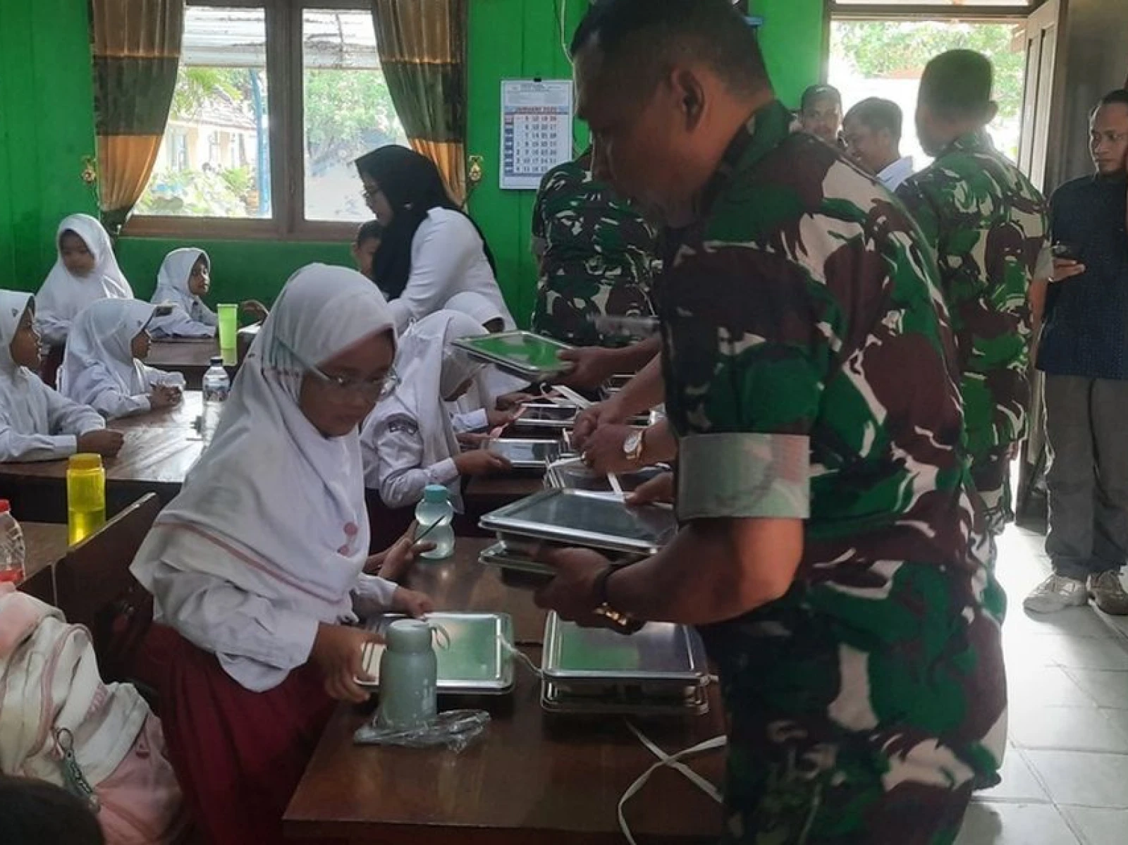 Hentikan Remiliterisasi: Militerisasi Masyarakat Sipil Mengancam Demokrasi